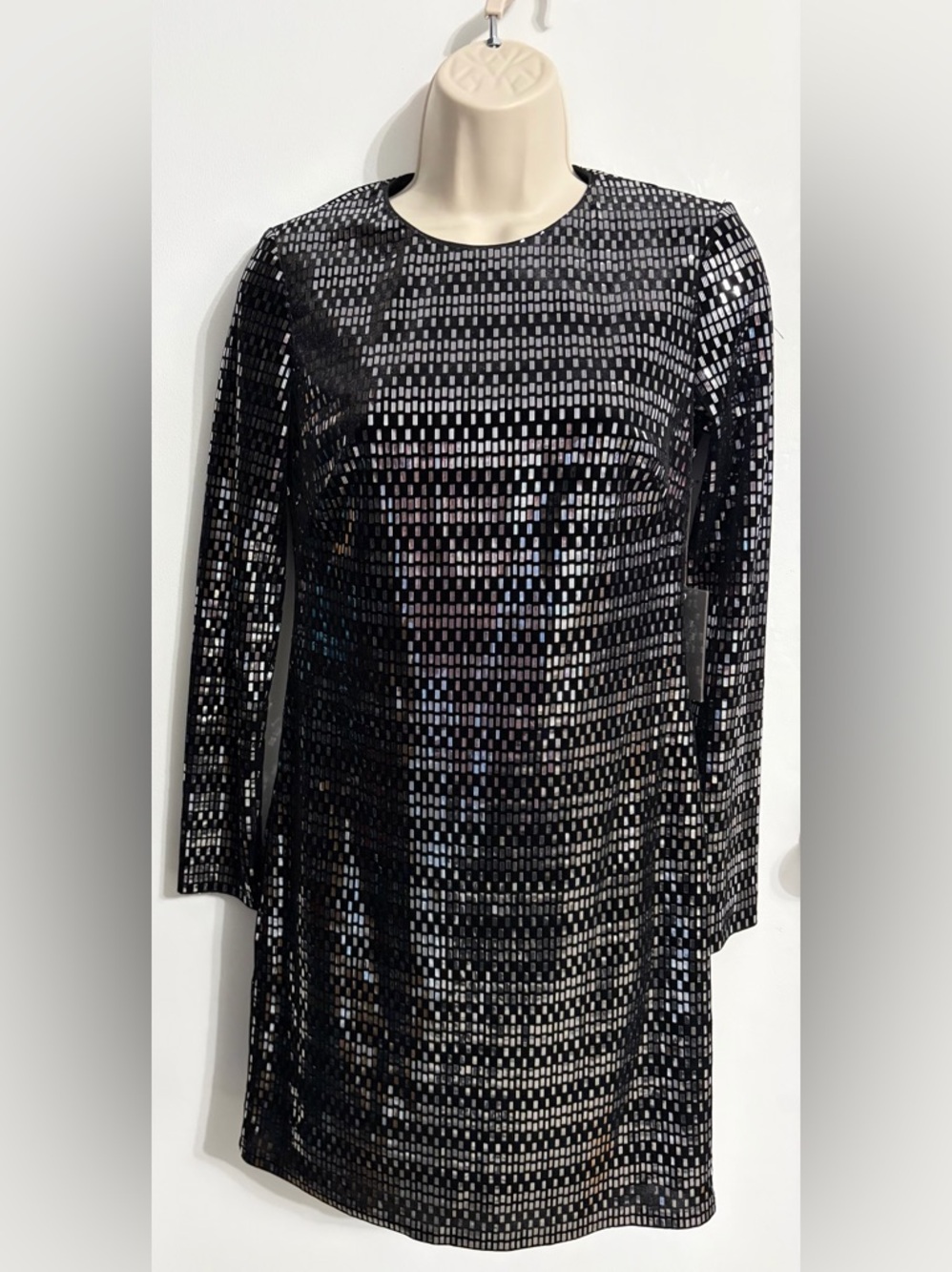 Vince Camuto Black Metallic Sequin Shift Dress